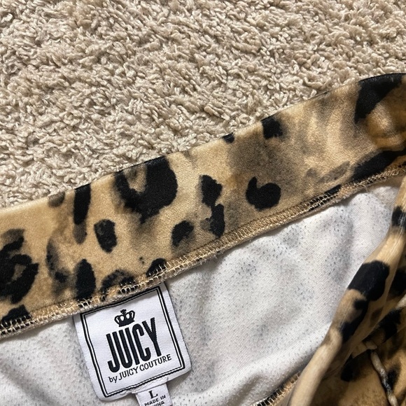 Juicy Couture Leopard Velvour Wideleg Pants Casual Fall  Winter Animalprint - Picture 4 of 5